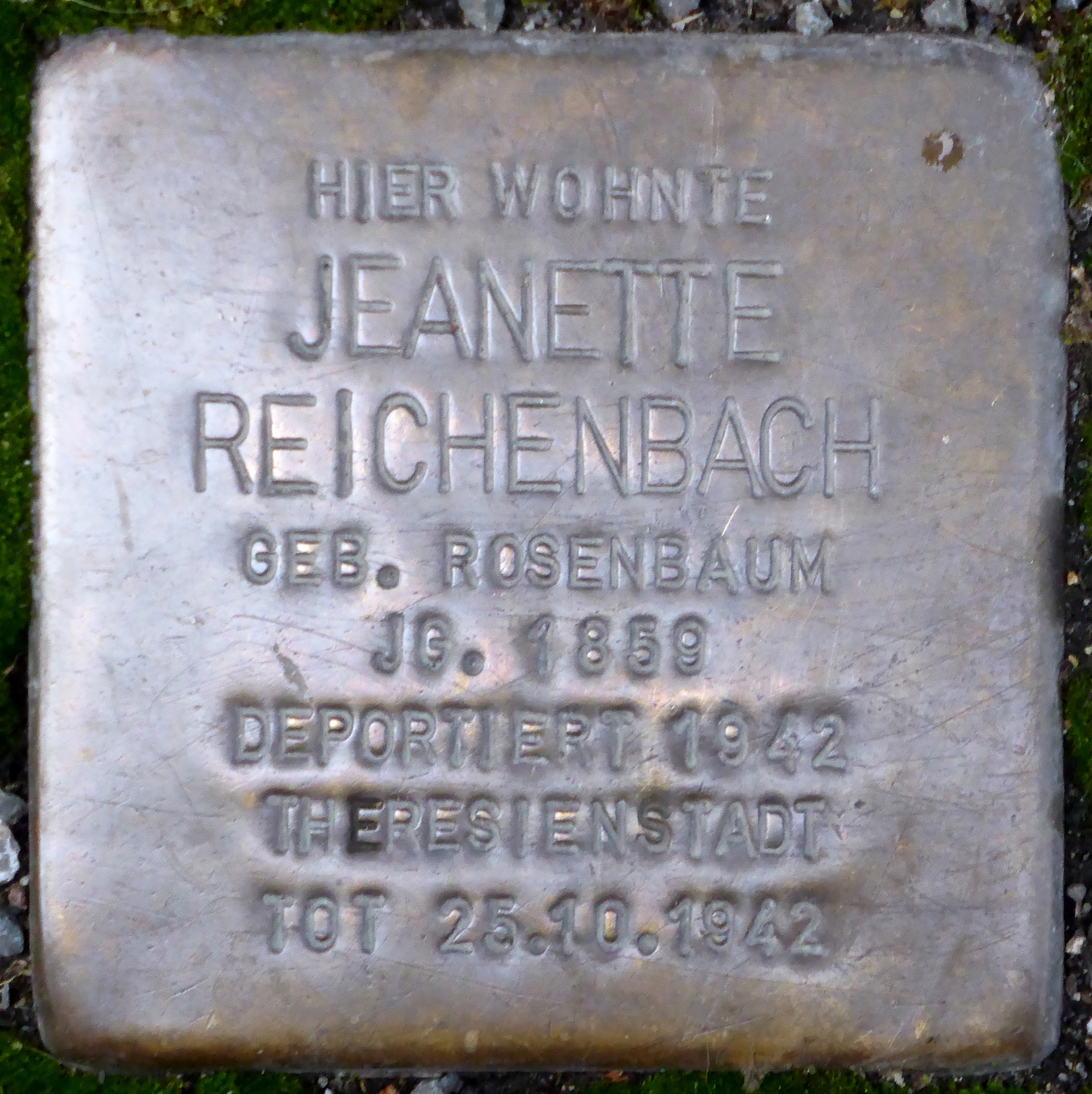 Brass Stolperstein at Breite Straße 7 naming Jeanette Reichenbach née Rosenbaum
